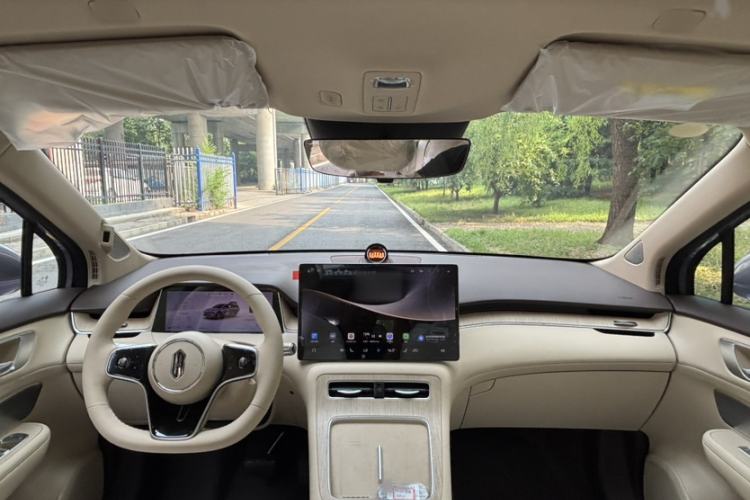 Used Hima H5 2025 Model Range-Extending Max Interior 1