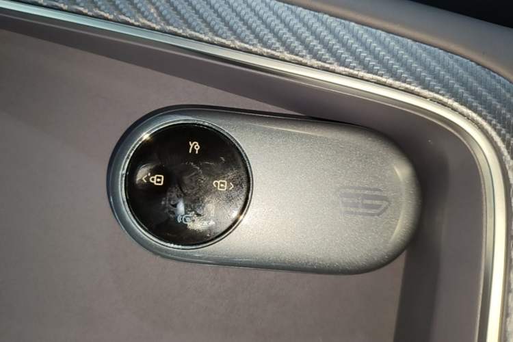 Used Hima H5 2025 Model Range-Extending Max Interior 1