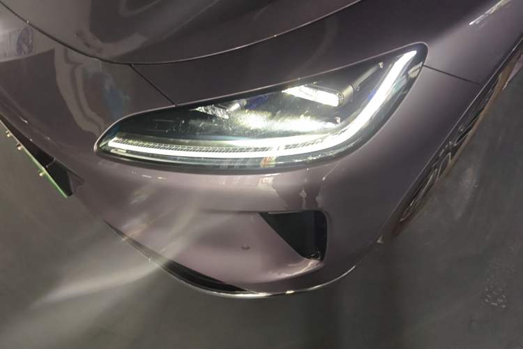 Used Hima H5 2025 Model Pure Electric Max Long Range Left Front Headlight