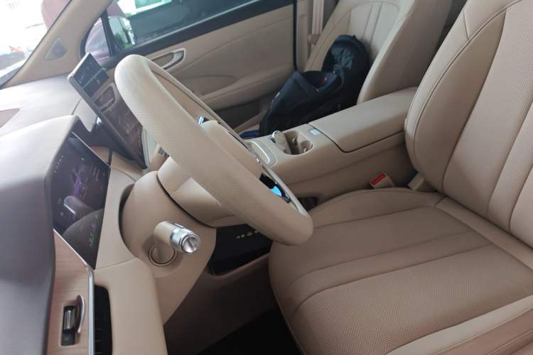 Used Hima H5 2025 Model Range-Extending Pro Left Front Seat