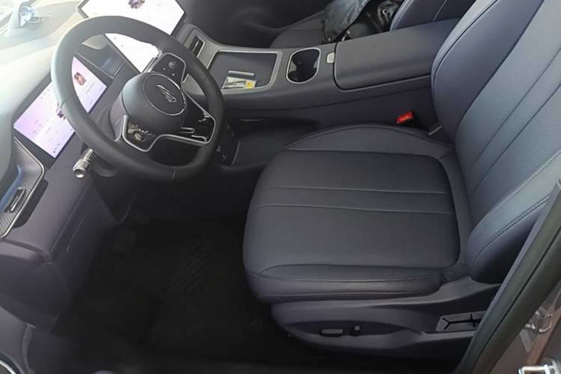 Used Hima H5 2025 Model Range-Extending Max Left Front Seat