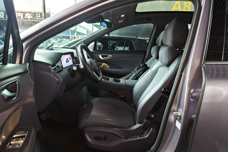 Used Hima H5 2025 Model Range-Extending Max Left Front Seat