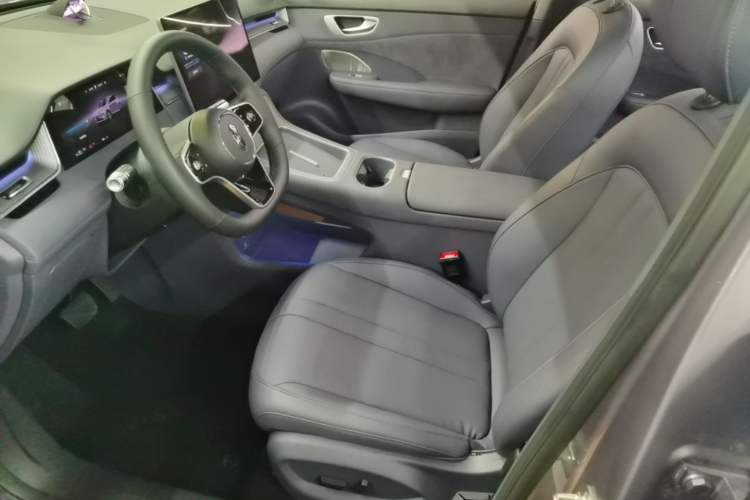 Used Hima H5 2025 Model Range-Extending Max Left Front Seat