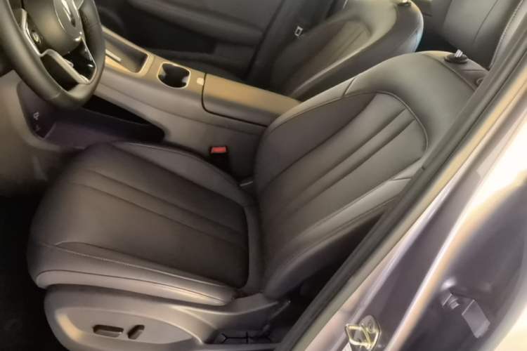 Used Hima H5 2025 Model Range-Extending Max Left Front Seat