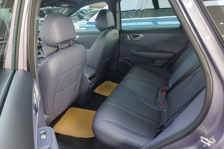 Used Hima H5 2025 Model Pure Electric Max Long Range Left Rear Seat