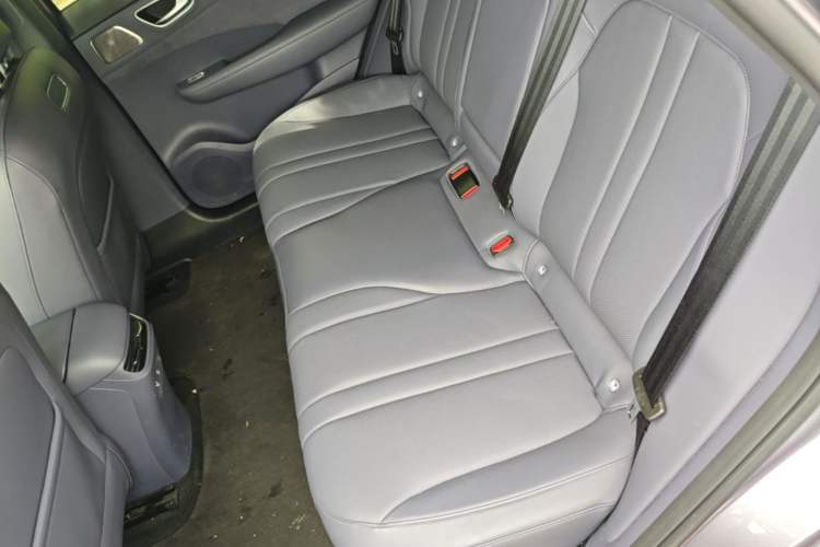 Used Hima H5 2025 Model Range-Extending Max Left Rear Seat