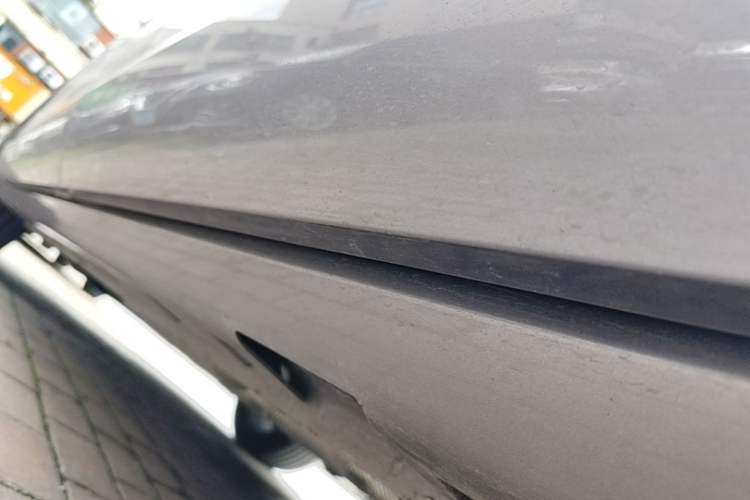 Used Hima H5 2025 Model Range-Extending Max Left Side Sill