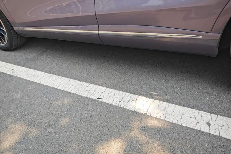 Used Hima H5 2025 Model Range-Extending Max Left Side Sill