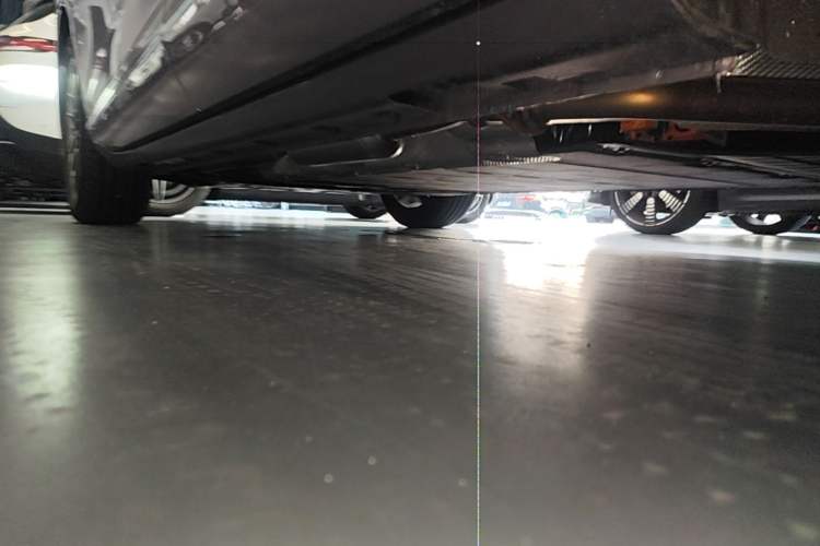 Used Hima H5 2025 Model Range-Extending Max Left Side Sill