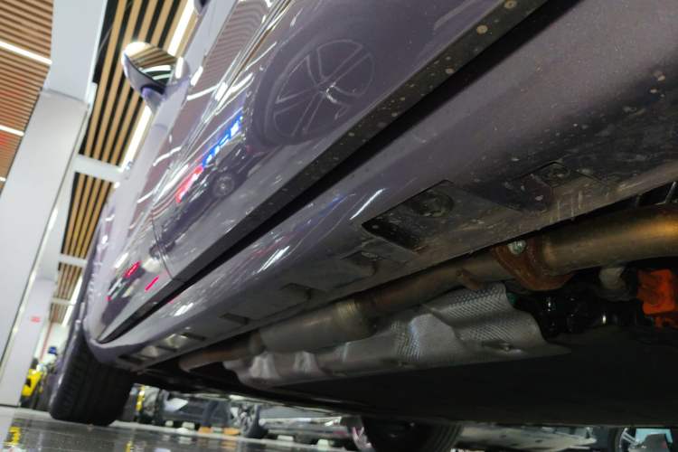 Used Hima H5 2025 Model Range-Extending Max Left Side Sill