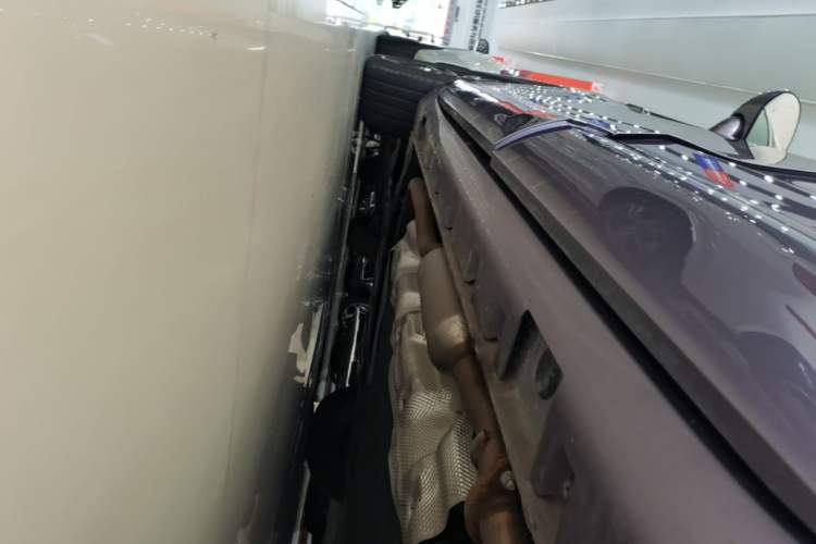 Used Hima H5 2025 Model Range-Extending Max Left Side Sill