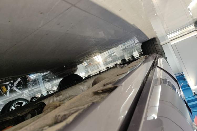 Used Hima H5 2025 Model Range-Extending Max Left Side Sill