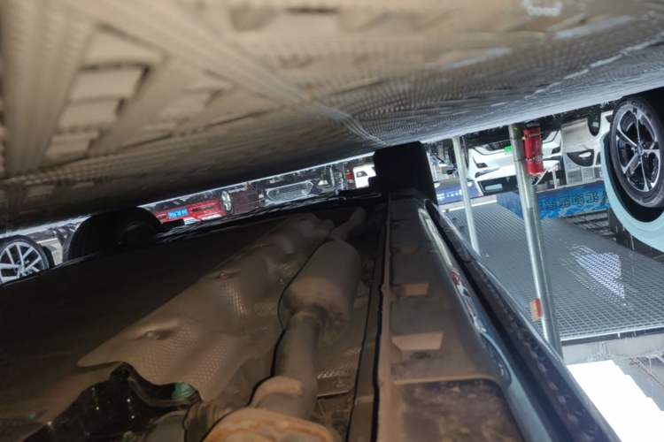 Used Hima H5 2025 Model Range-Extending Max Left Side Sill