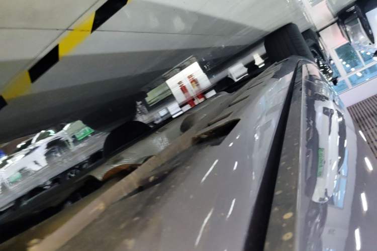 Used Hima H5 2025 Model Range-Extending Max Left Side Sill