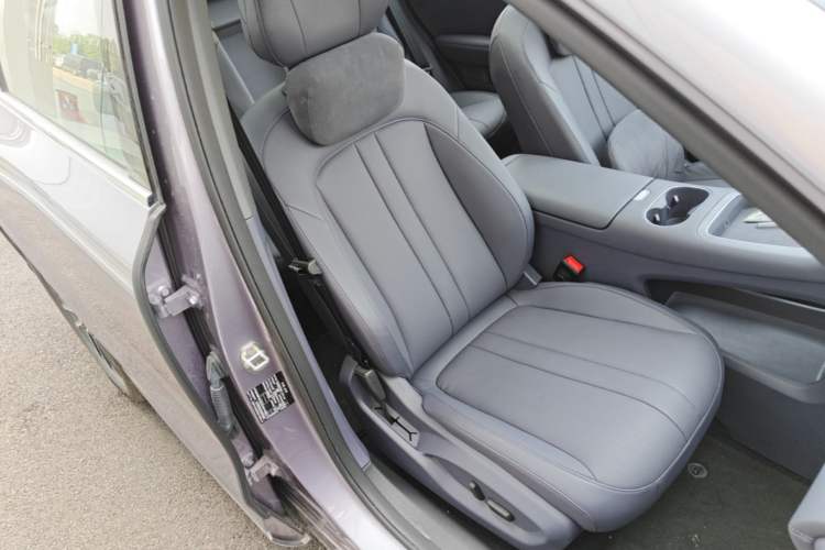 Used Hima H5 2025 Model Range-Extending Max Right Front Seat