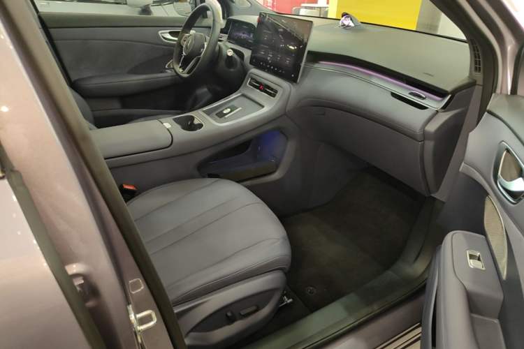Used Hima H5 2025 Model Pure Electric Max Long Range Right Front Seat