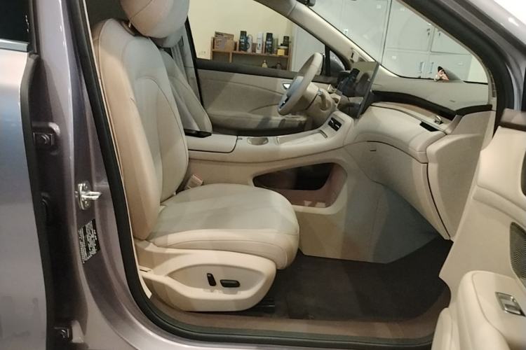 Used Hima H5 2025 Model Range-Extending Pro Right Front Seat