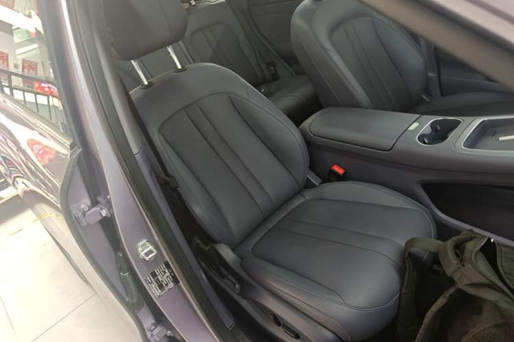 Used Hima H5 2025 Model Range-Extending Max Right Front Seat