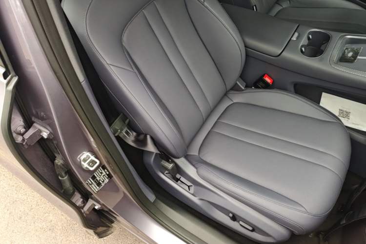 Used Hima H5 2025 Model Range-Extending Max Right Front Seat