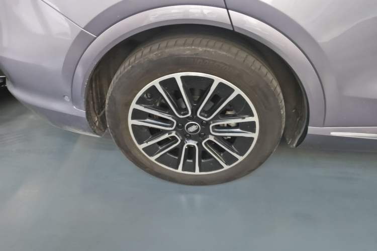 Used Hima H5 2025 Model Pure Electric Max Long Range Right Rear Wheel Hub