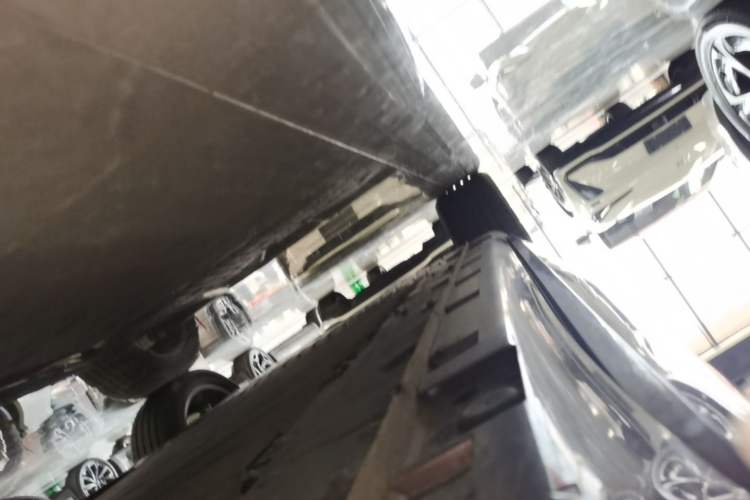 Used Hima H5 2025 Model Range-Extending Max Right Side Sill