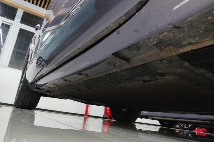 Used Hima H5 2025 Model Range-Extending Max Right Side Sill