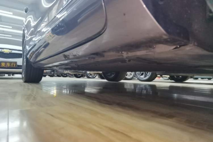 Used Hima H5 2025 Model Range-Extending Max Right Side Sill