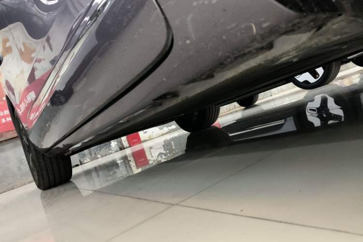 Used Hima H5 2025 Model Pure Electric Max Long Range Right Side Sill