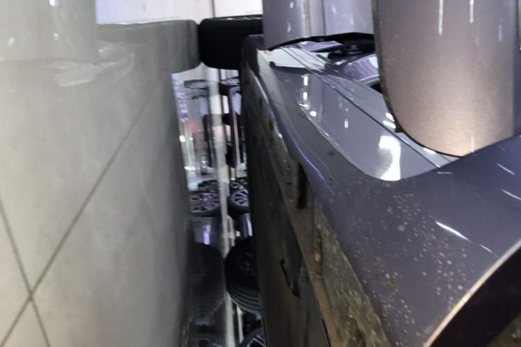 Used Hima H5 2025 Model Range-Extending Max Right Side Sill