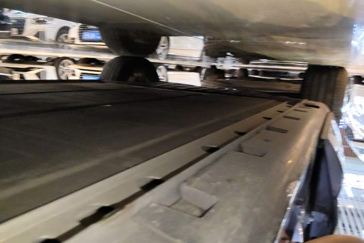 Used Hima H5 2025 Model Pure Electric Max Long Range Right Side Sill
