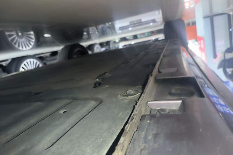 Used Hima H5 2025 Model Range-Extending Max Right Side Sill