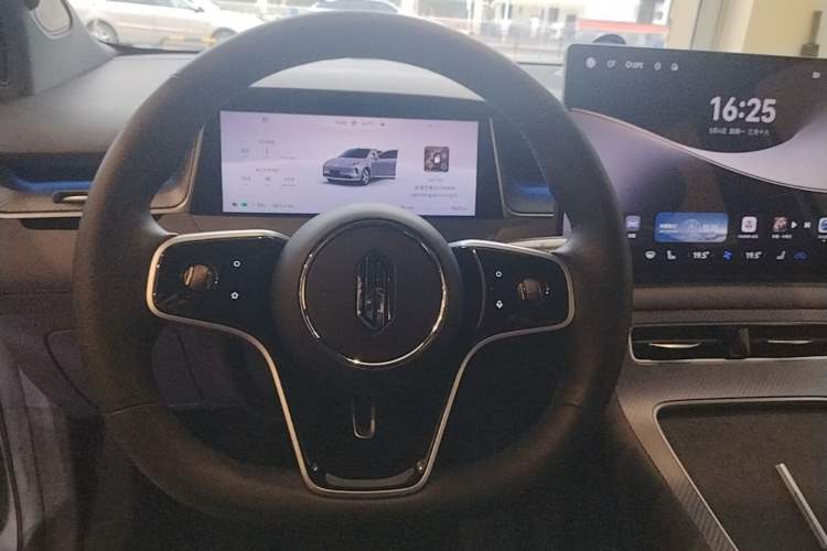 Used Hima H5 2025 Model Pure Electric Max Long Range Steering Wheel