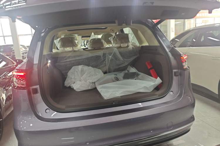 Used Hima H5 2025 Model Range-Extending Max Trunk