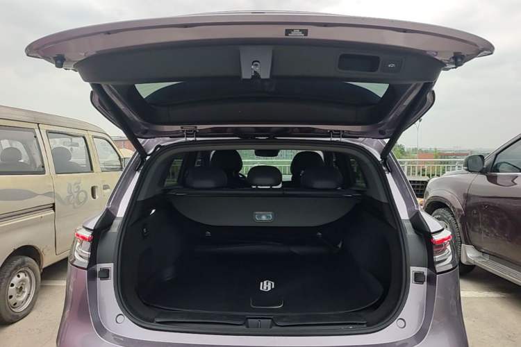Used Hima H5 2025 Model Range-Extending Max Trunk