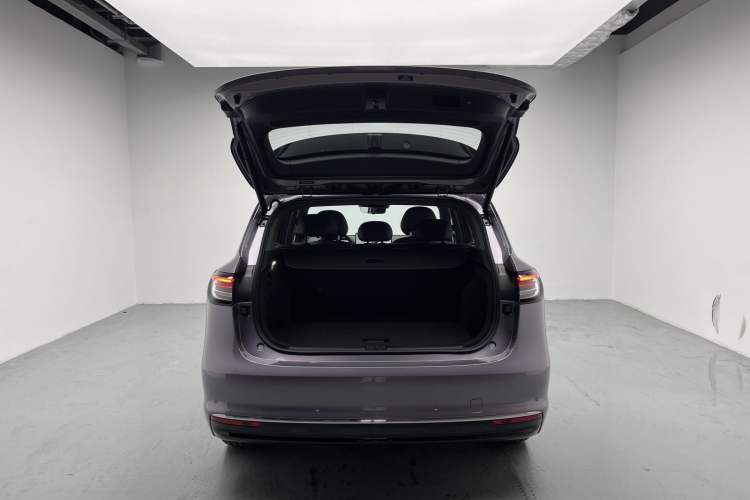 Used Hima H5 2025 Model Range-Extending Max Trunk