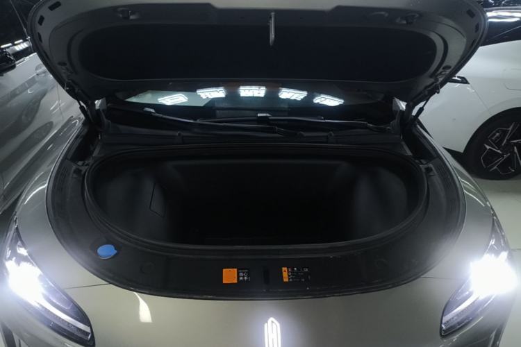 Used Hima H5 2025 Model Pure Electric Pro Engine Bay