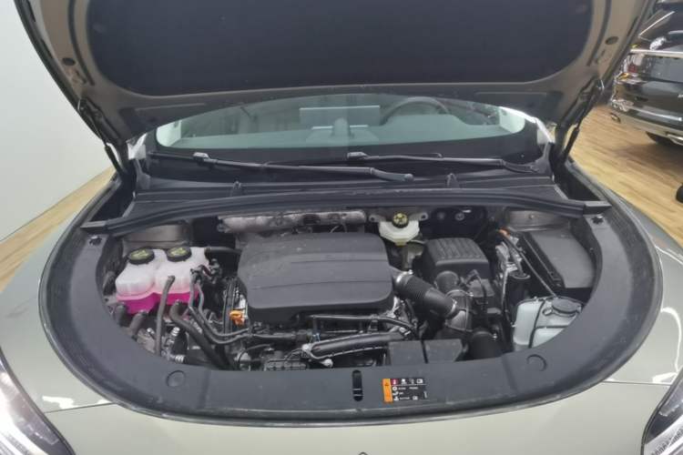 Used Hima H5 2025 Model Range-Extending Pro Engine Bay