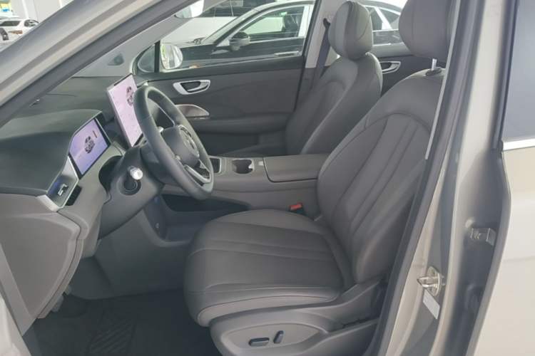 Used Hima H5 2025 Model Range-Extending Pro Left Front Seat
