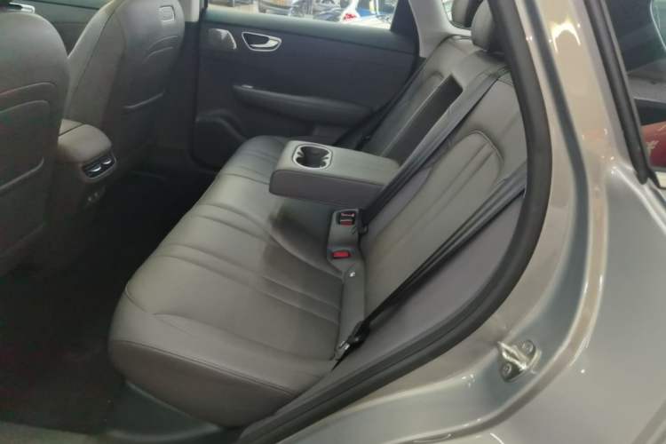 Used Hima H5 2025 Model Pure Electric Pro Left Rear Seat
