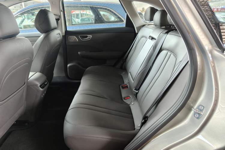 Used Hima H5 2025 Model Pure Electric Pro Left Rear Seat