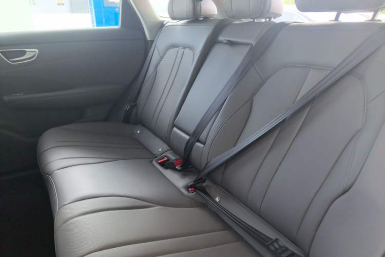 Used Hima H5 2025 Model Range-Extending Pro Left Rear Seat