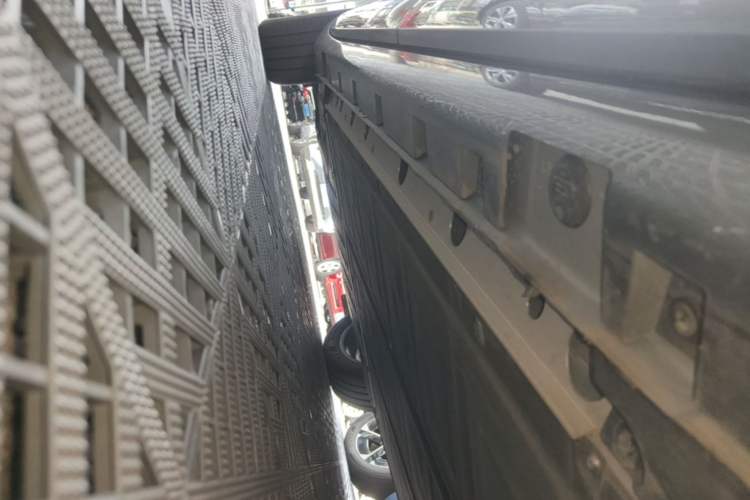 Used Hima H5 2025 Model Pure Electric Pro Left Side Sill