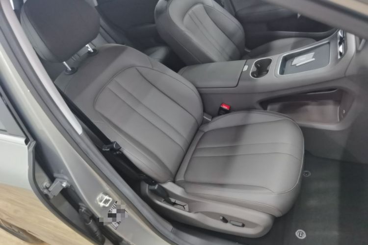 Used Hima H5 2025 Model Range-Extending Pro Right Front Seat