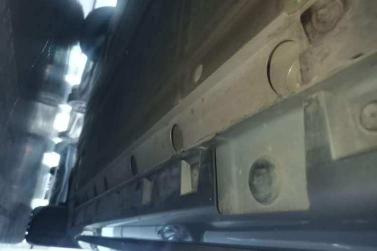 Used Hima H5 2025 Model Pure Electric Pro Right Side Sill