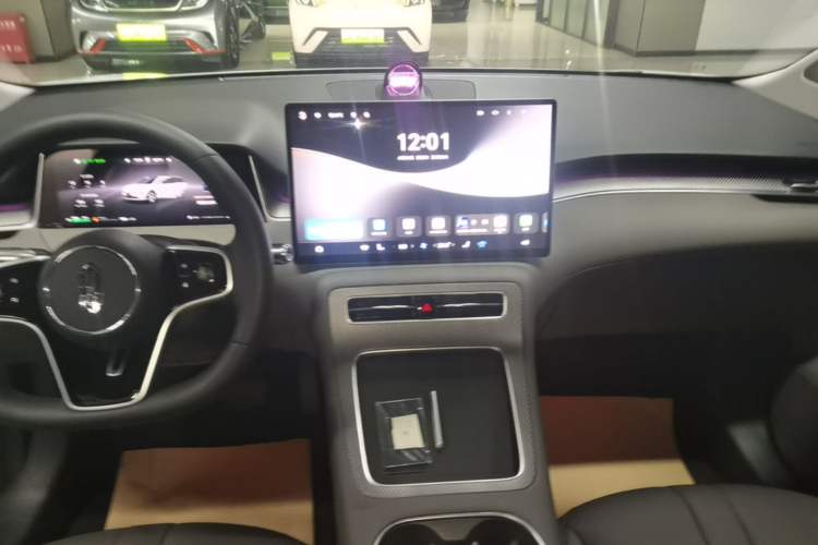 Used Hima H5 2025 Model Range-Extending Max Audio And AC Panel