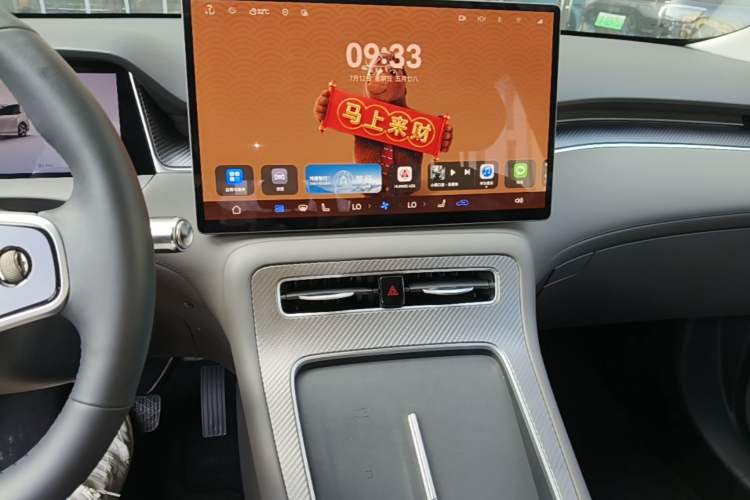 Used Hima H5 2025 Model Range-Extending Max Audio And AC Panel
