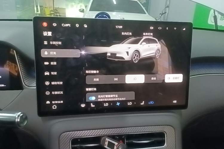 Used Hima H5 2025 Model Range-Extending Max Audio And AC Panel