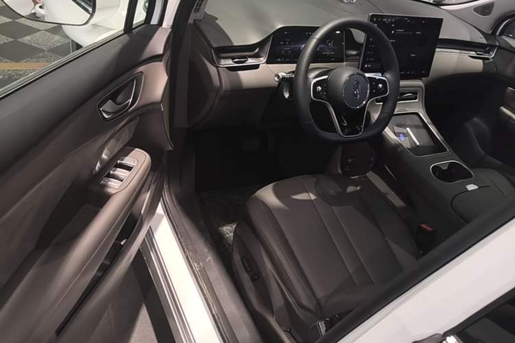 Used Hima H5 2025 Model Range-Extending Max Driver Seat