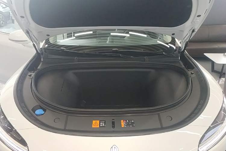 Used Hima H5 2025 Model Pure Electric Max Long Range Engine Bay
