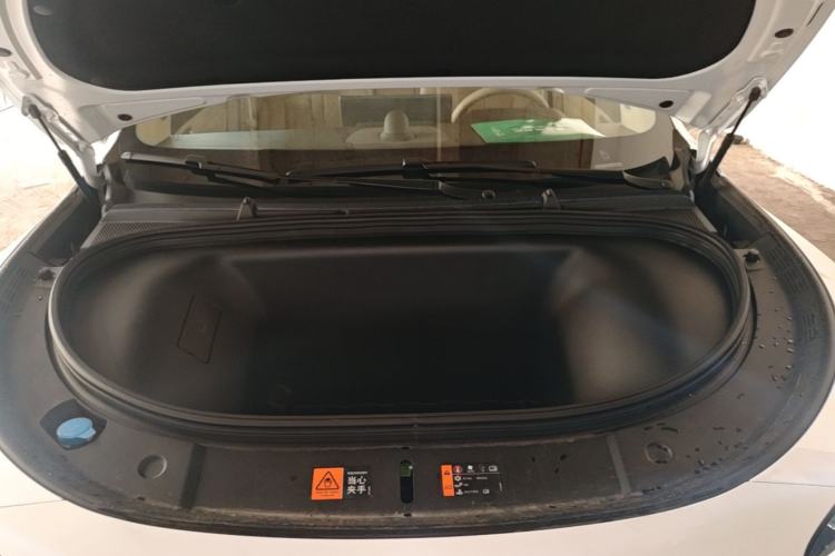 Used Hima H5 2025 Model Pure Electric Pro Engine Bay